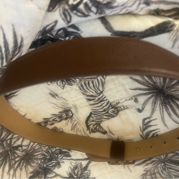 Vince Camuto S Brown Leather Belt with Gold Buckle GUC barely worn - Picture 6 of 10